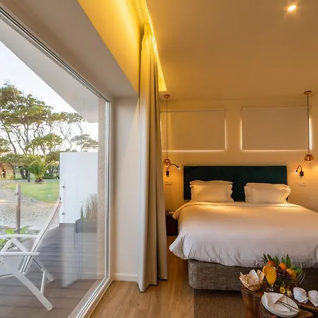 Ria - Aveiro Отель 4*